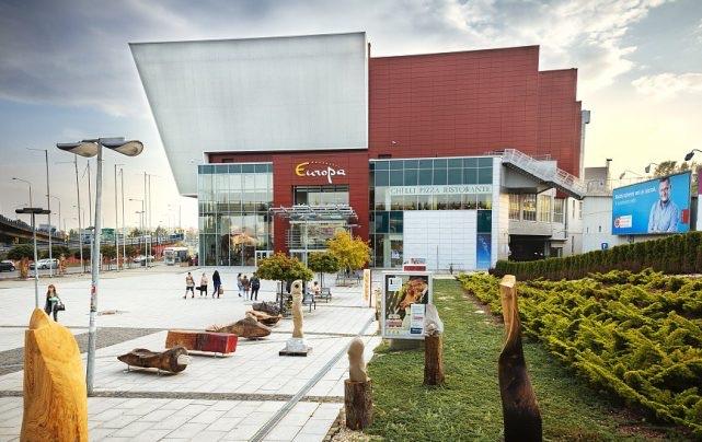 Parkovanie v obchodnom dome Európa v Bánskej Bystrici 